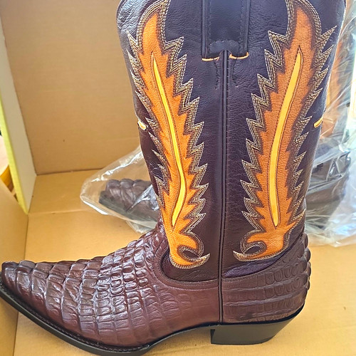 Frontera the chief men - no, men's