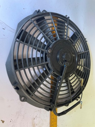 Universal cooling radiator