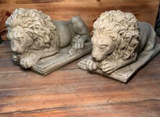 STONE GARDEN PAIR OF PROUD CHATSWORTH LIONS ON BASE STATUE PILLAR CAP ORNAMENT