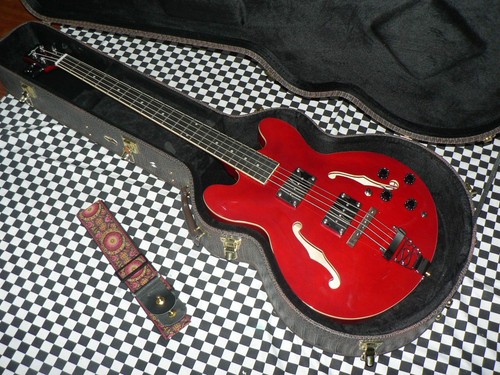 Superb g4m semi acoustic san - semi,