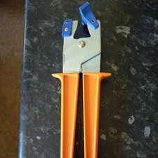 Heavy-Duty Tile Cutter