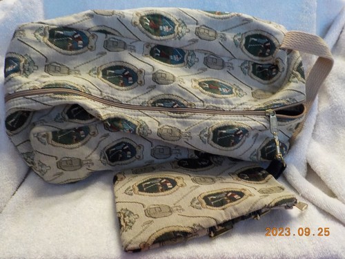 Vintage ladies tan/blue/green
