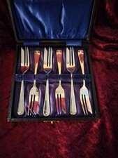 Set of Six Vintage Silver Plate Cake Forks Original Box
