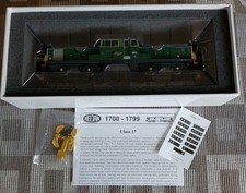 Heljan 1713 Class 17 Clayton BO-BO Diesel 'D8601'. BR Green Livery (FYE). New.