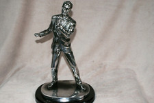 CLIFF RICHARD *** STATUE *** SILVER DREAMS ** * LEONARDO COLLECTION ** 13 Inch