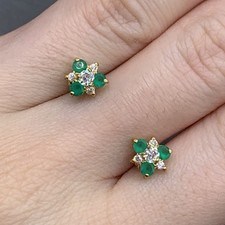 18 ct Gold Emerald & Diamond Floral Cluster Stud Earrings 750 Yellow Gold