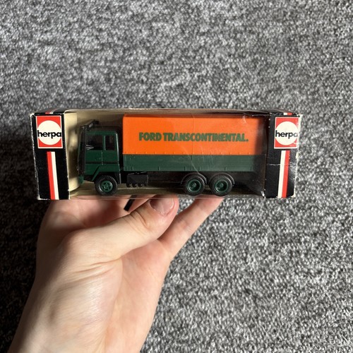 Herpa model lorry - herpa, scale