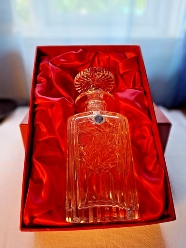Luxurious stuart crystal - by"stuart, crystal"
