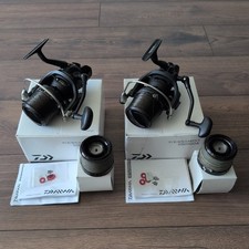 Daiwa 15 Tournament 5000QDA x2