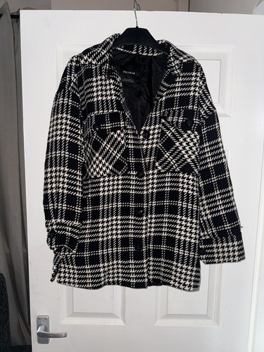 Pull and bear - and,