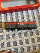 Hornby 00 Gauge RAILFREIGHT
