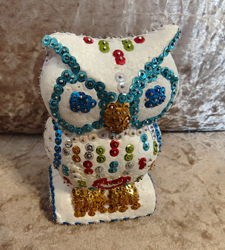 White owl figurine - white,