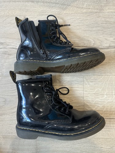 Martin boots doc - martin,