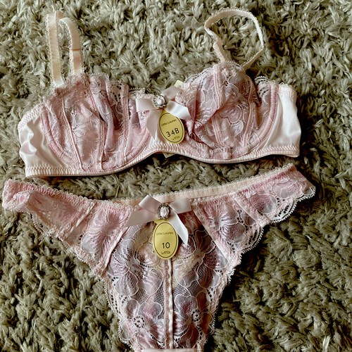 New with tags pretty - new,