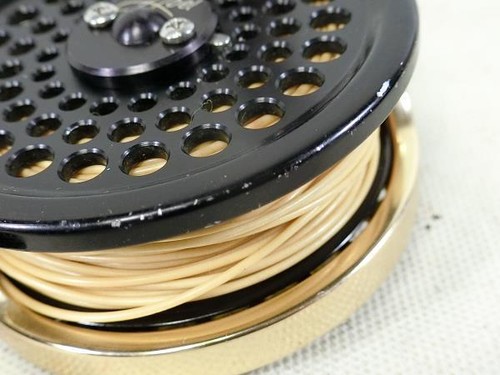 λabel right fly reel - tr,