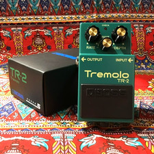 BOSS TR-2 Tremolo Guitar