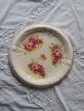 Vintage Pretty Cake Serving