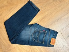 Levi’s 520 Extreme Taper