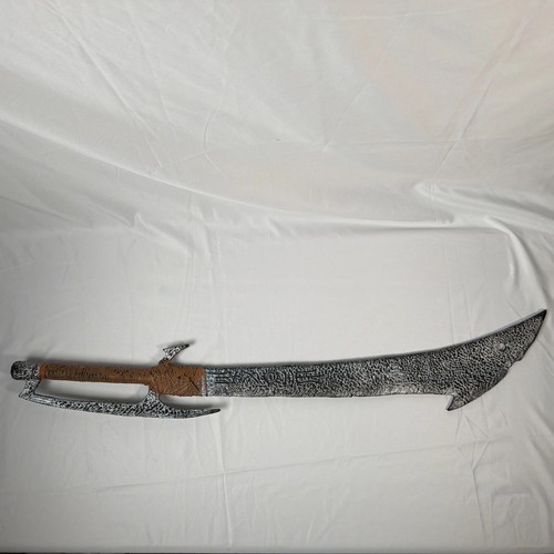 Rare orc scimitar sword - rare, 40”