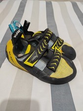 Scarpa Vapor V climbing shoes