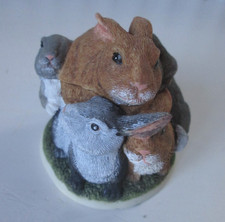 Rabbits ornamental trinket