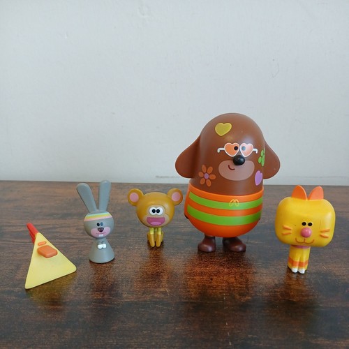 Cbeebies hippy duggee figure - duggee,