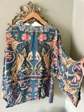 Powder Demask Kimono