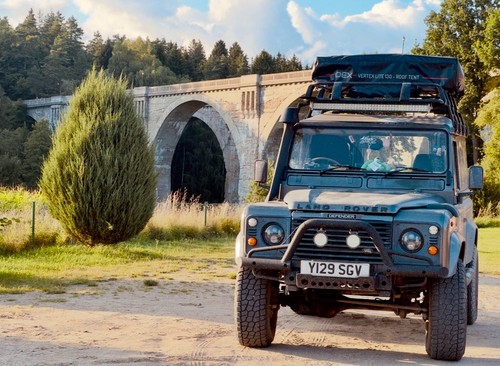 Land rover defender - land,