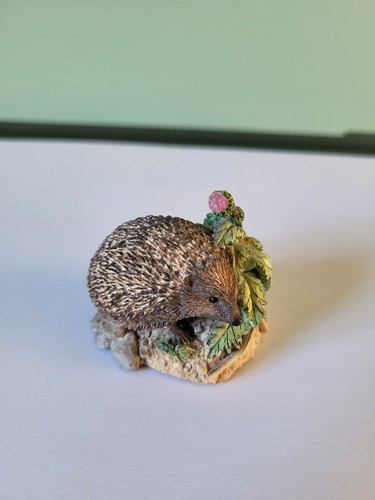 Border fine arts prickly - border, "prickly