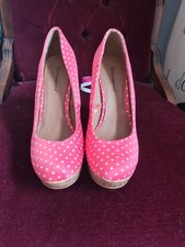 Atmosphere Size 6 Shoes. Satin