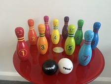 TOWO Wooden Skittles Game Set Cute Face Emotions & Numbers 10 Pin Bowling Set