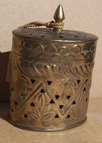 Vintage antique brass flower - brass,