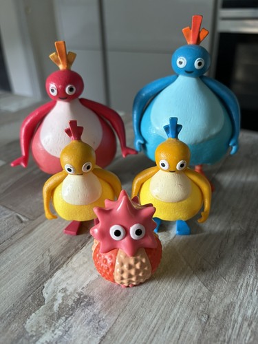 Cbeebies twirlywoos peekaboo - cbeebies,