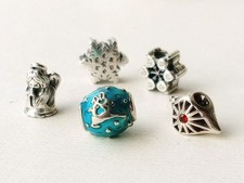 Ladies Chamilia Set of 5 Christmas 925 Silver/Gemstone/Enamel Charms Boxed