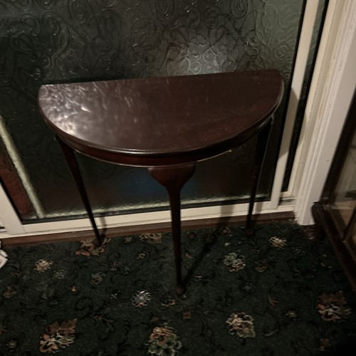 Queen anne hall - hall, table