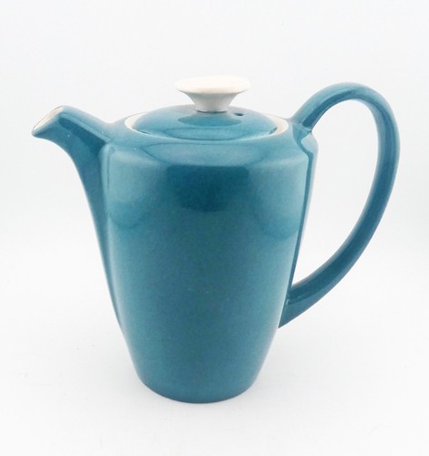 Poole pottery streamline shape - streamline,