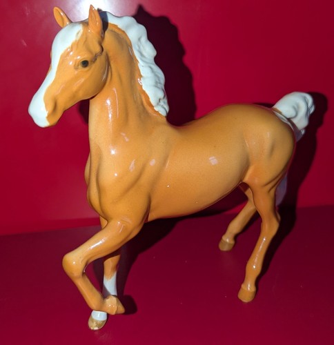 Beswick horse prancing - horse, pony