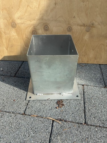 Unbranded single fence post - unbranded,