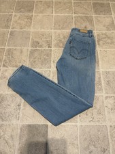 Levi Strauss & Co 525 Straight