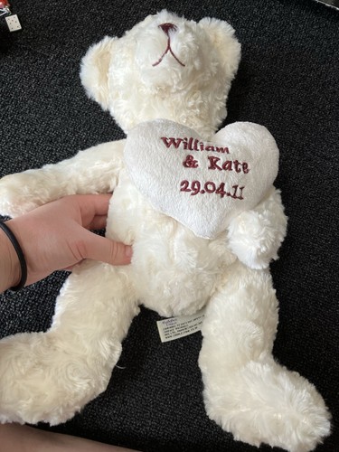 Cuddles time sitting - 9",