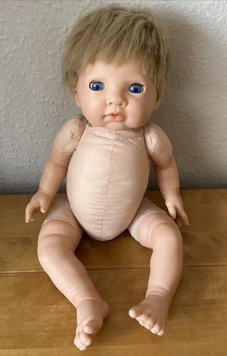 Lovely jointed realistic - lovely,
