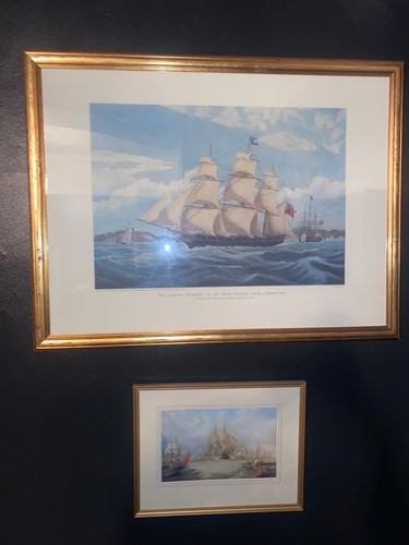 Gold frame large - vintage, ship