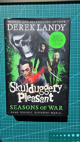 Skulduggery pleasant seasons - skulduggery, :