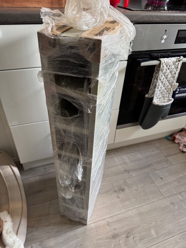 Howdens wine rack - 7, slots