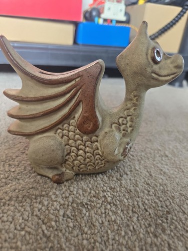 Vintage shelf pottery halifax - pottery,,