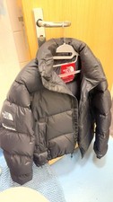 AUTHENTIC ✅🤍north face x