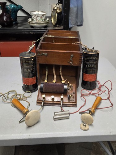 Antique quack medical - quack, device