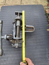 Record floorboard clamp - record,
