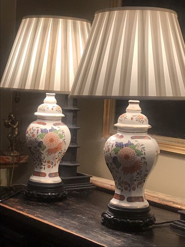 Pair oriental themed - of,