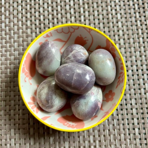 Lepidolite medium tumbles - medium,